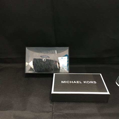 michael kors earbuds